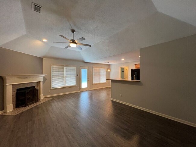 Building Photo - 1269 Hidden Ridge Ln