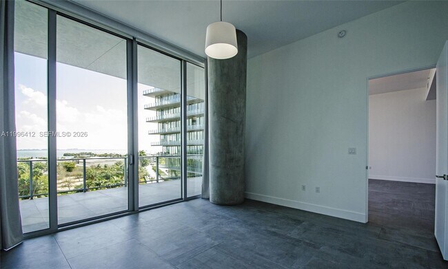 Foto del edificio - 2669 S Bayshore Dr