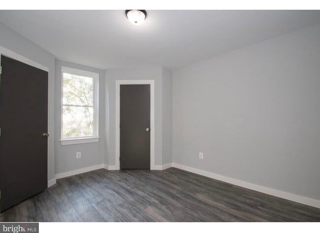 Foto del edificio - 1815 N 59th St