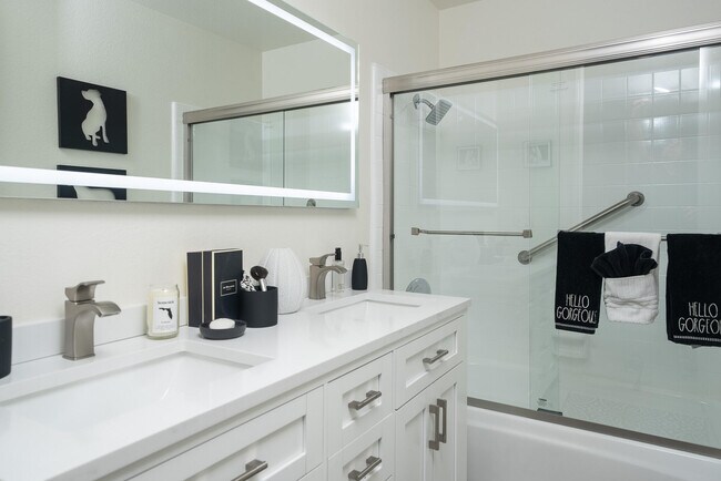 Foto del edificio - 28906 Isleta Ct