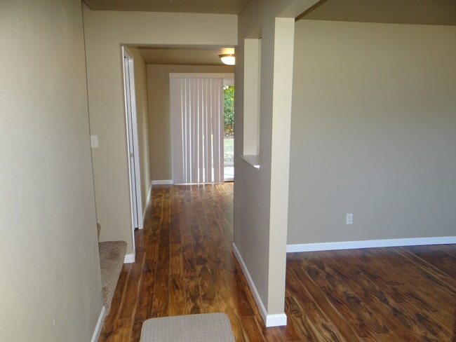 Building Photo - 10908 NW 3rd Ct