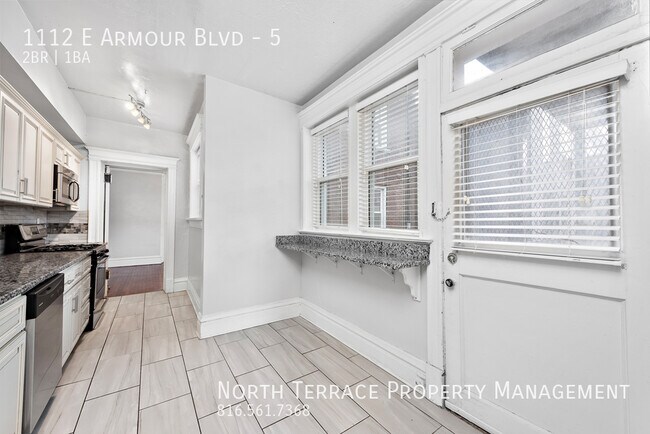 Building Photo - Gorgeous, Luxurious 2BR in Historic Midtown