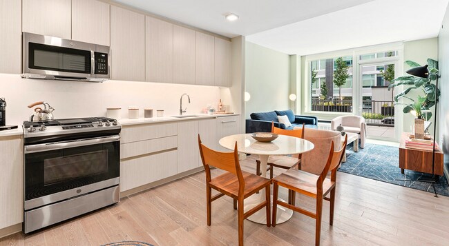 Foto del edificio - 438 E 14th St
