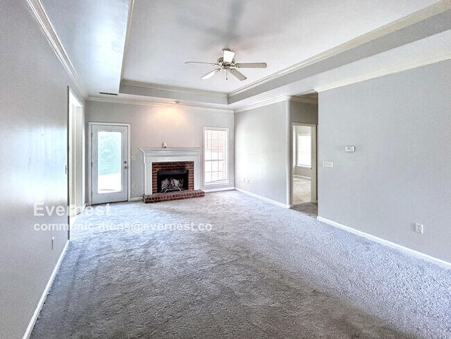 Foto del edificio - 1512 Amberley Woods Cir