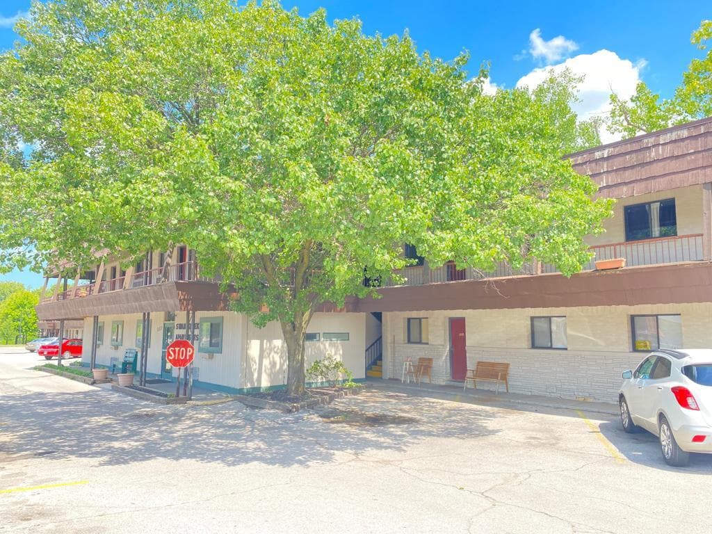 111 N Summit St Unit 105, Toledo, OH 43604 Room for Rent in Toledo