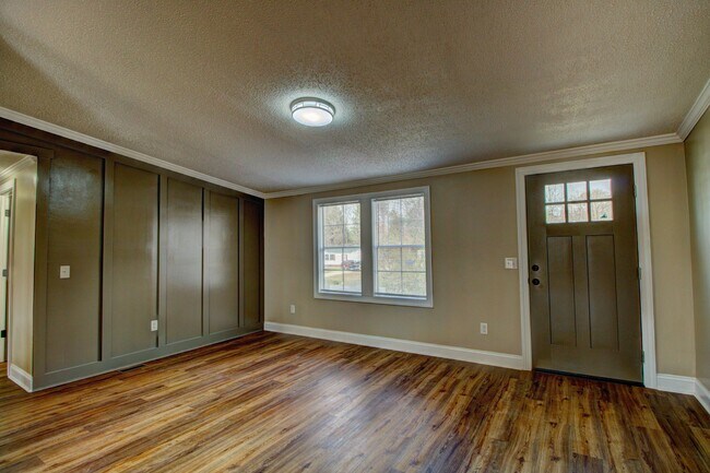 Foto del edificio - 105 Dutchess Dr