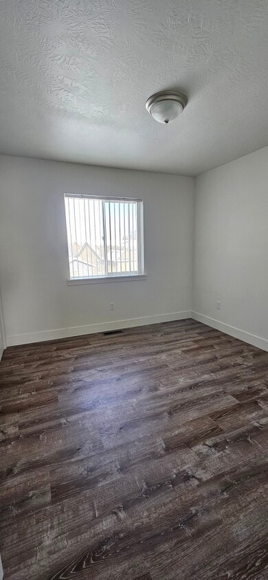 Building Photo - 2807 Marisa Ln