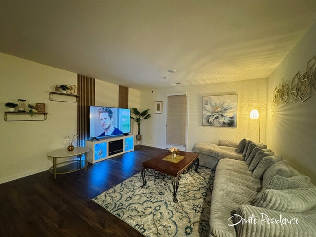 Photo - 21 Draft St House