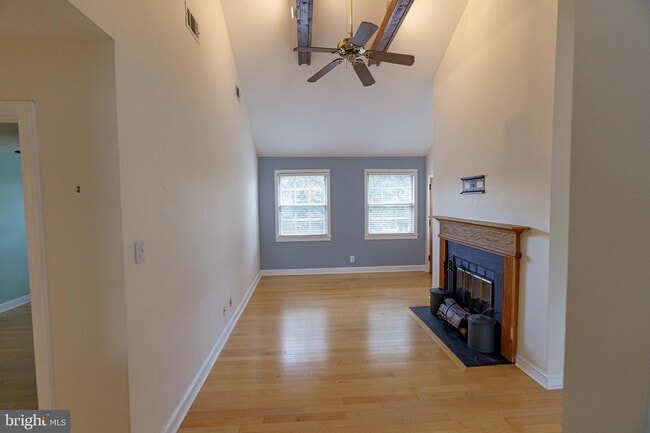 Building Photo - 2811 Arlington Blvd