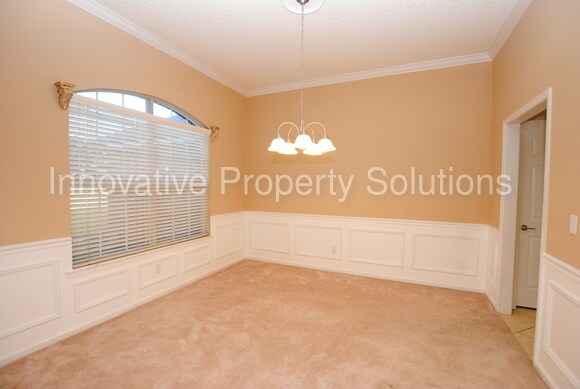 Building Photo - 125 Edgewater Branch Dr