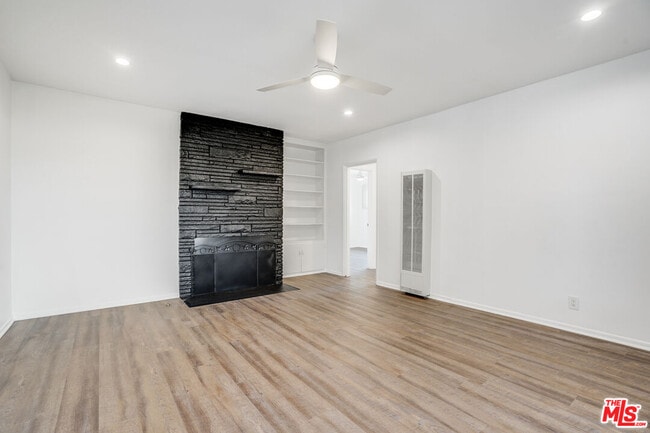 Building Photo - 2302 32nd St