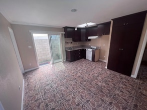 Building Photo - 3058 Murray Ln