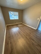 Building Photo - 1701 Onalaska Ave