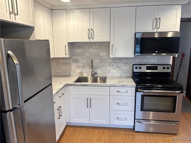 Building Photo - 194 Boncroft Dr