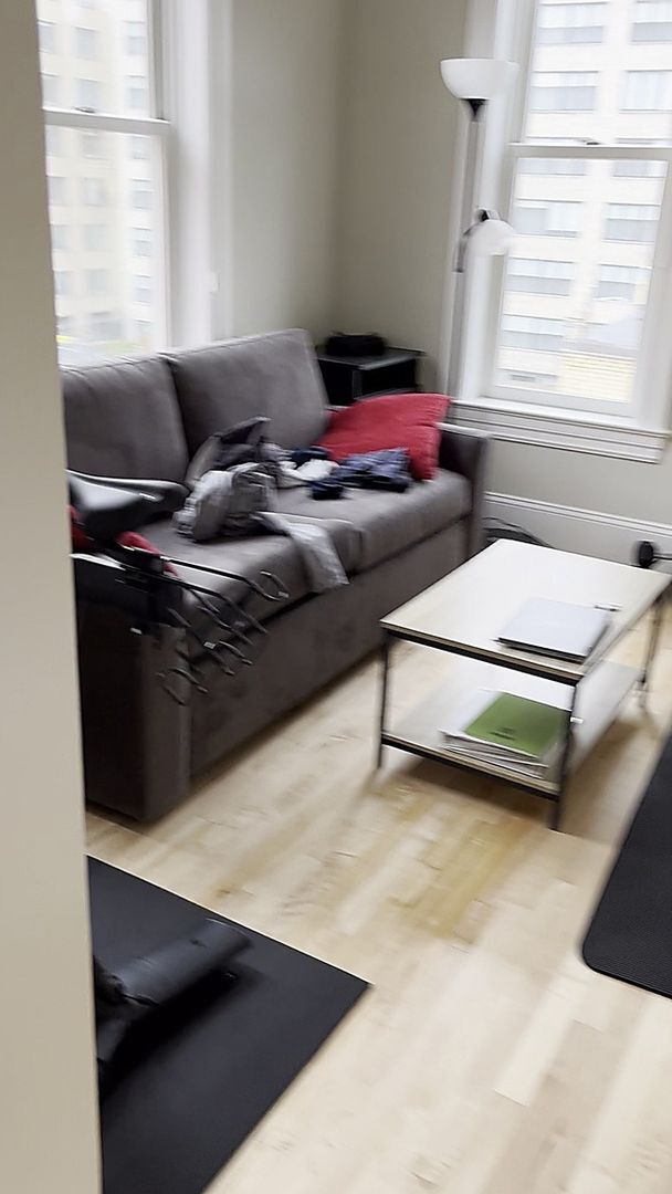 Building Photo - Charming 2BR Condo in Logan Circle