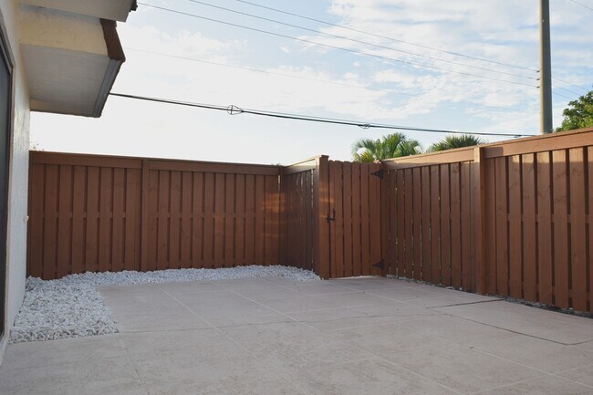 Foto del edificio - 3900 County Line Rd