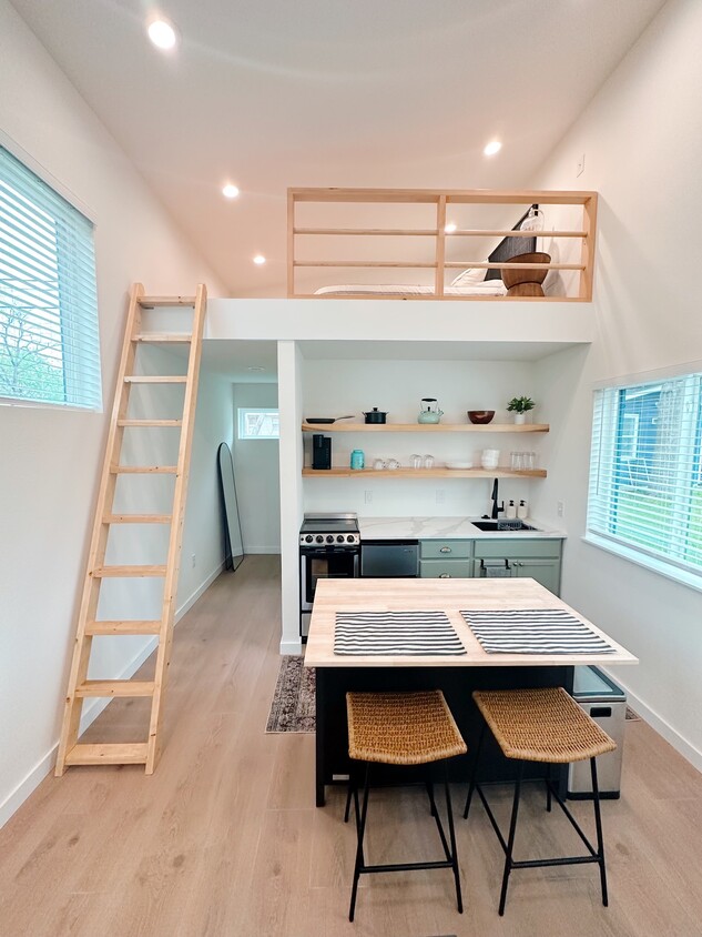 Foto principal - 1303 Berkshire Dr