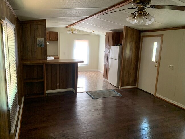 Foto del edificio - 1834 Circle Creek Rd