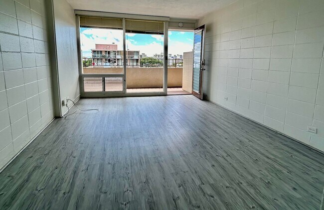 Foto del edificio - Renovated, 1 Bedroom / 1 Bath convenient location! Available NOW (Rent includes Electricity)