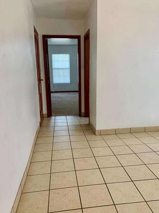 Foto del edificio - 303 NW 1st St