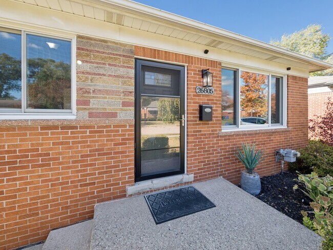 Foto del edificio - 26805 Richard Dr
