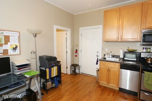 Foto del edificio - 4452 N Ashland Ave