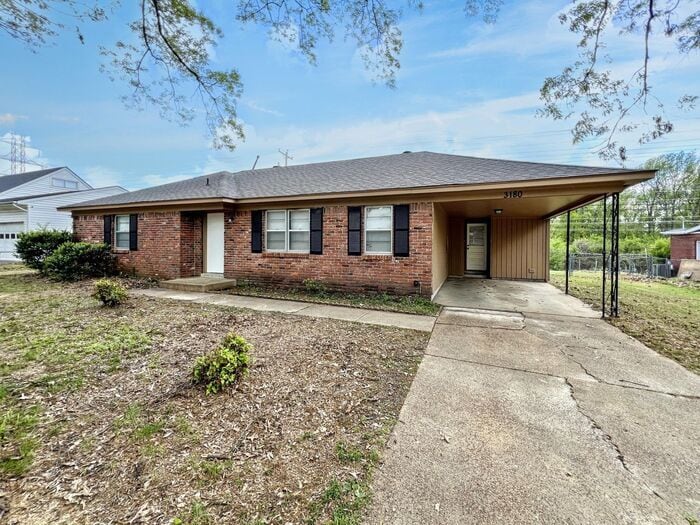 Foto principal - 3180 Bluefield St
