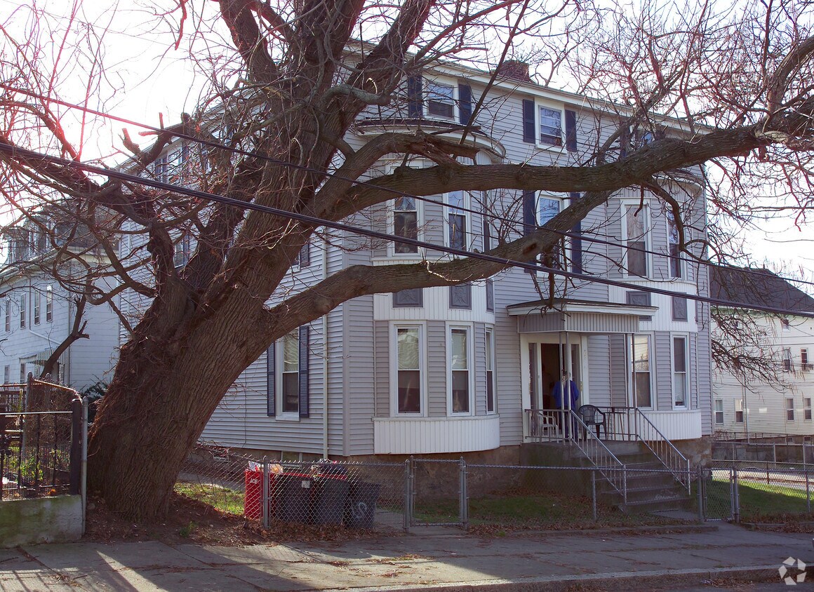 Building Photo - 89 Cherry St