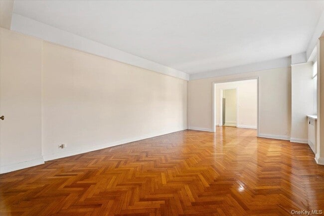 Building Photo - 45 Popham Rd