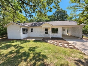Building Photo - 16804 Lamarche Dr