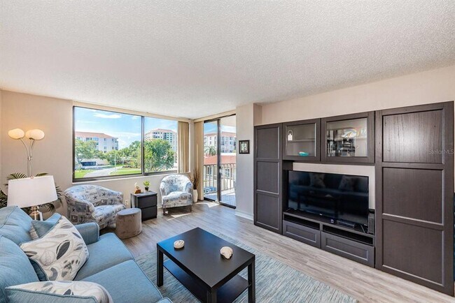 Building Photo - 6219 PALMA Blvd