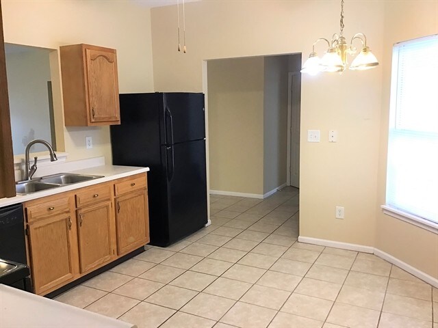 Building Photo - 1281 Pamela Court