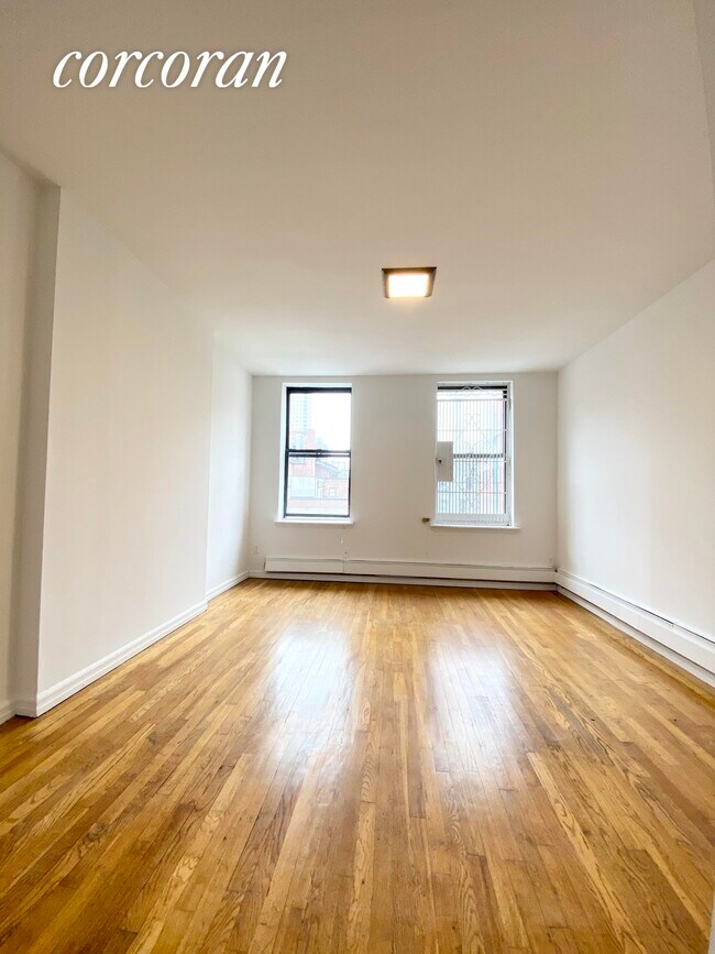 Building Photo - 1450 1st Avenue