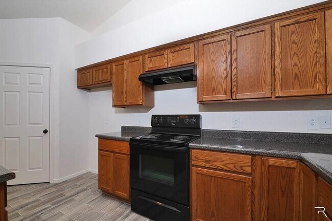 Foto del edificio - 9219 E 31st Ln