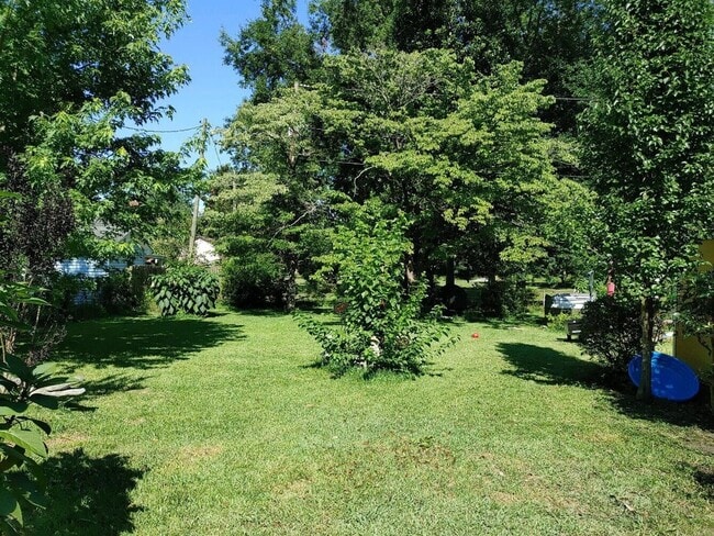 Photo - Charming Cottage in Park Circle — Modern U... House