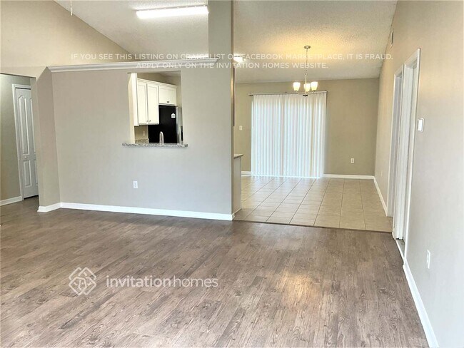 Foto del edificio - 7110 Briggs Ave