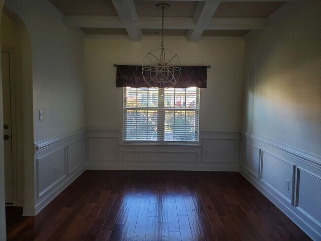 Building Photo - 2034 Maitland Dr