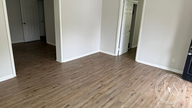 Building Photo - 918 Lynah St