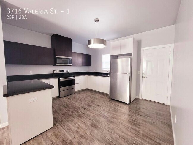 Foto del edificio - 3716 Valeria St