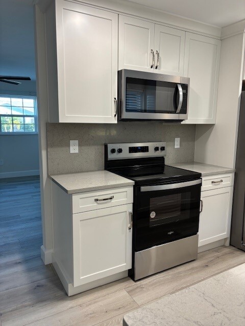 Kitchen - 1502 Edgewater Cir