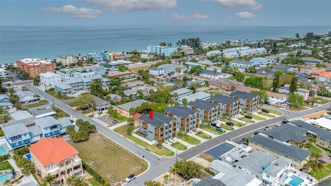 Foto del edificio - 2200 Bay Blvd