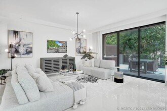 Building Photo - 3040 N Ocean Blvd