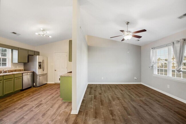 Foto del edificio - Adorable Richlands Home!