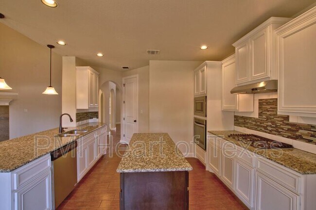 Foto del edificio - 1703 Elkins Ln