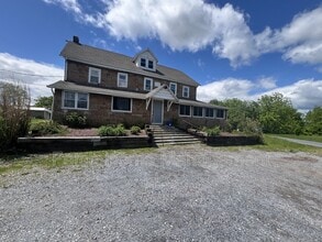 Building Photo - 10669 Jonestown Rd