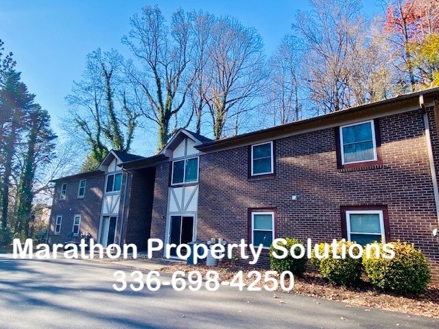 Foto principal - 1100 Crescent Dr