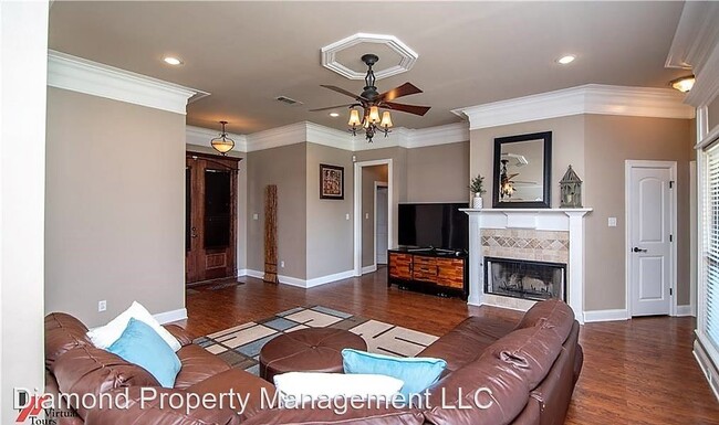 Foto del edificio - 4 br, 3 bath House - 108 Magnolia Chase Dr.