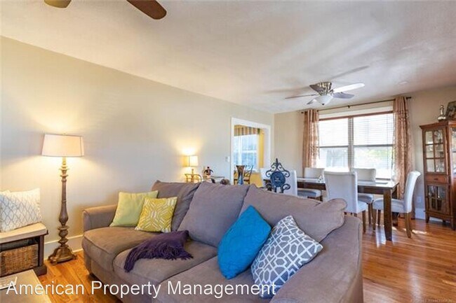 Building Photo - 3 br, 2 bath House - 1523 S Indianapolis Ave