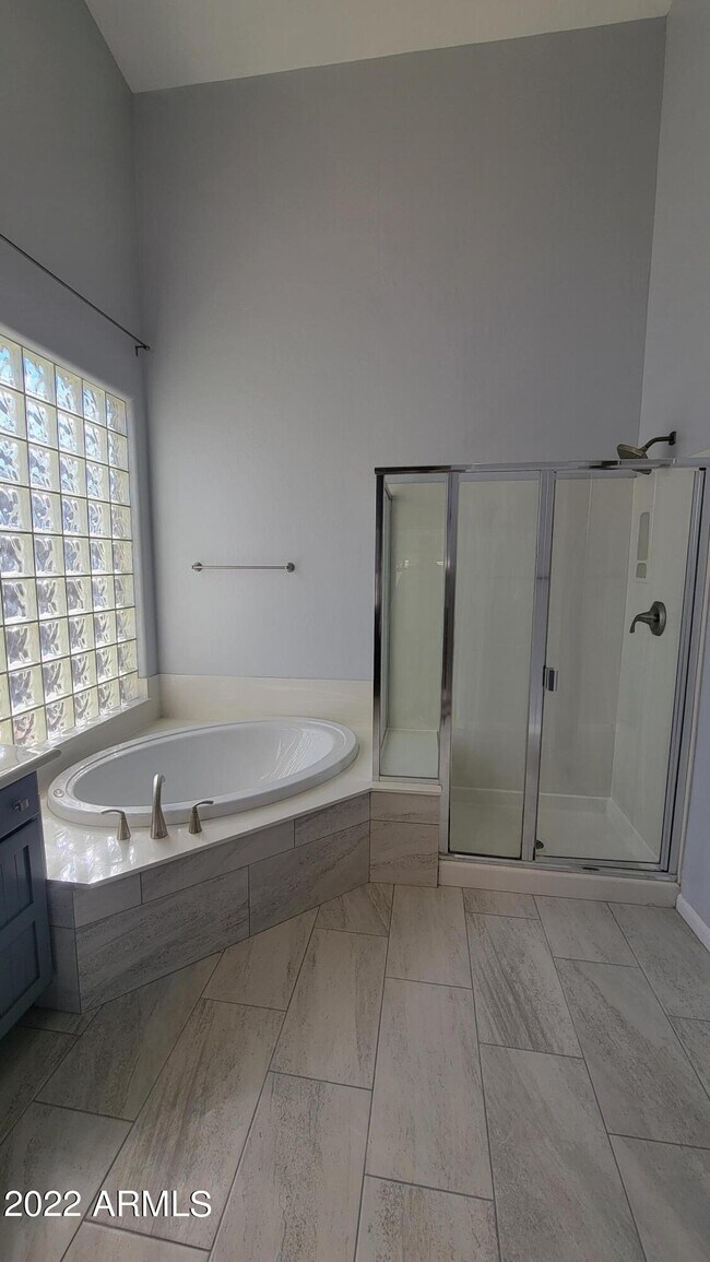 Foto del edificio - 6508 E Claire Dr