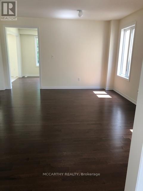 Building Photo - 480 Black Cherry Cres